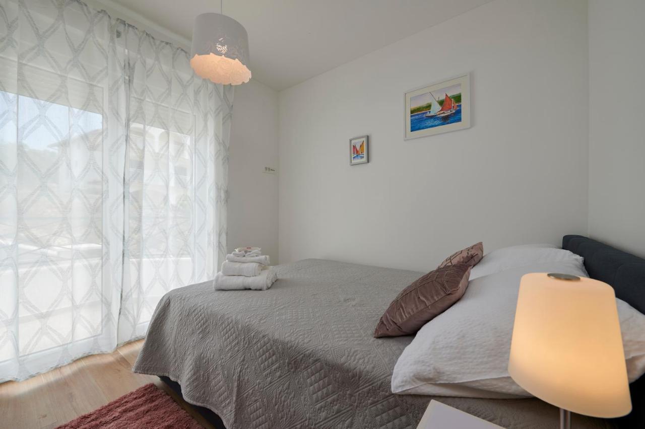 Apartmani Kelava Трогир Екстериор снимка